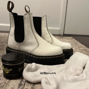 Dr. Martens 2976 Platform Chelsea Boots, White, Size 5, Doc Socks, Wonder Balsam